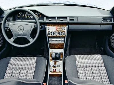 CE 300